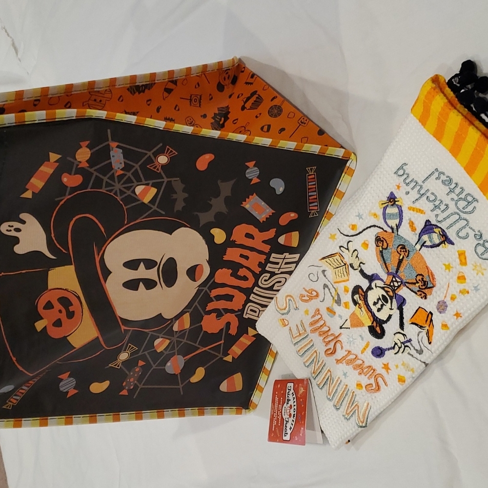 Disney Halloween bag and towel set